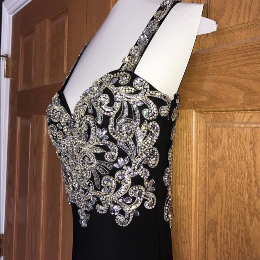 BLACK PROM DRESS
